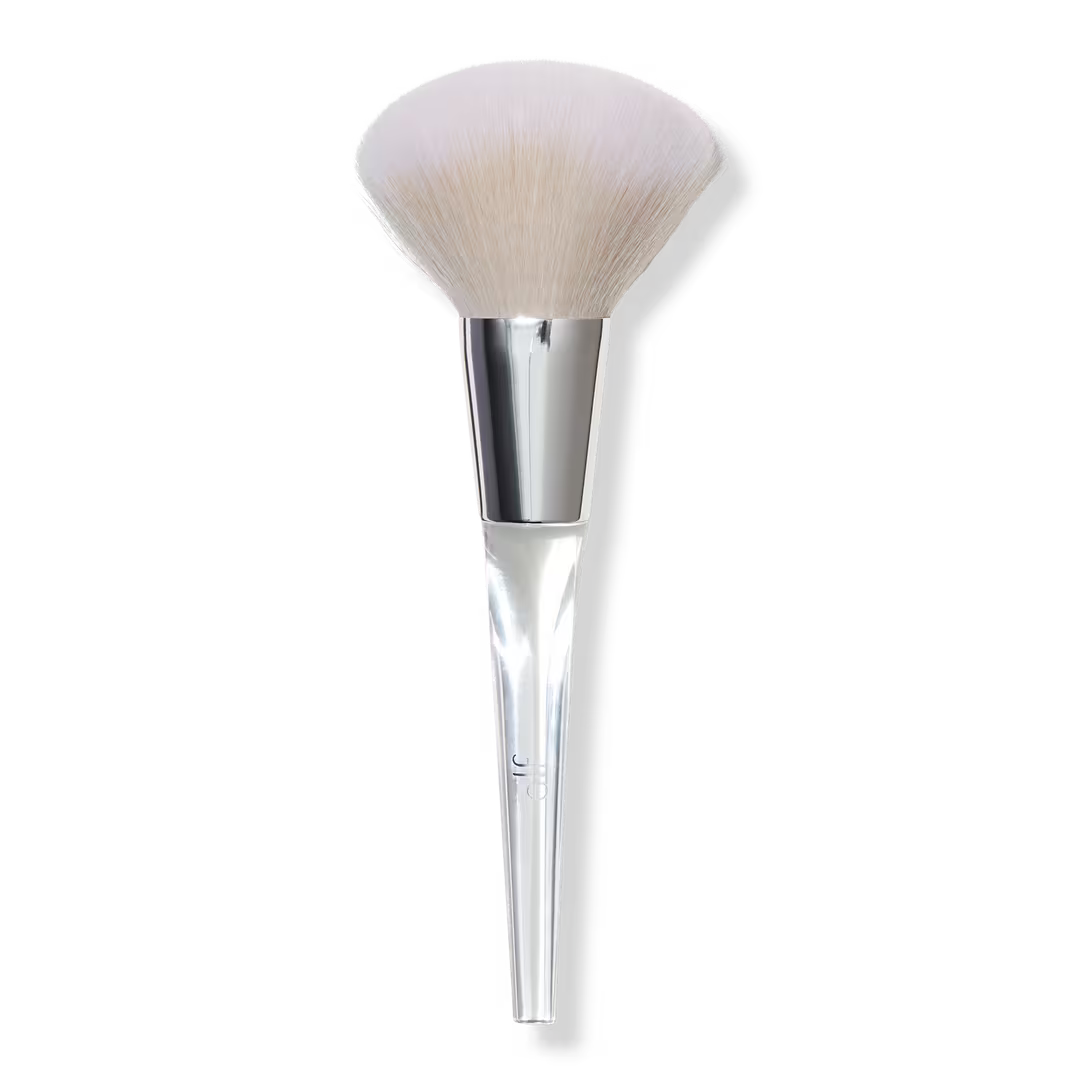 Beautifully Precise Powder Brush